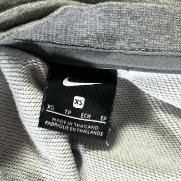 Gray Nike Cropped XS Crew Neck - Picture 3 of 3